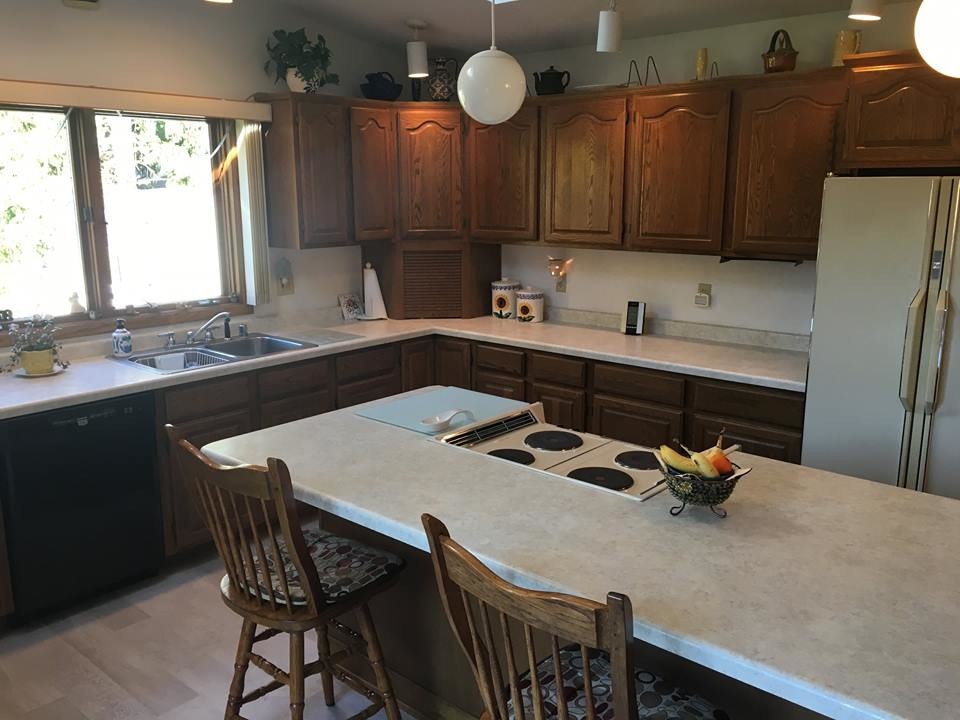 Kitchen Transformation Done With New Laminate Countertop And