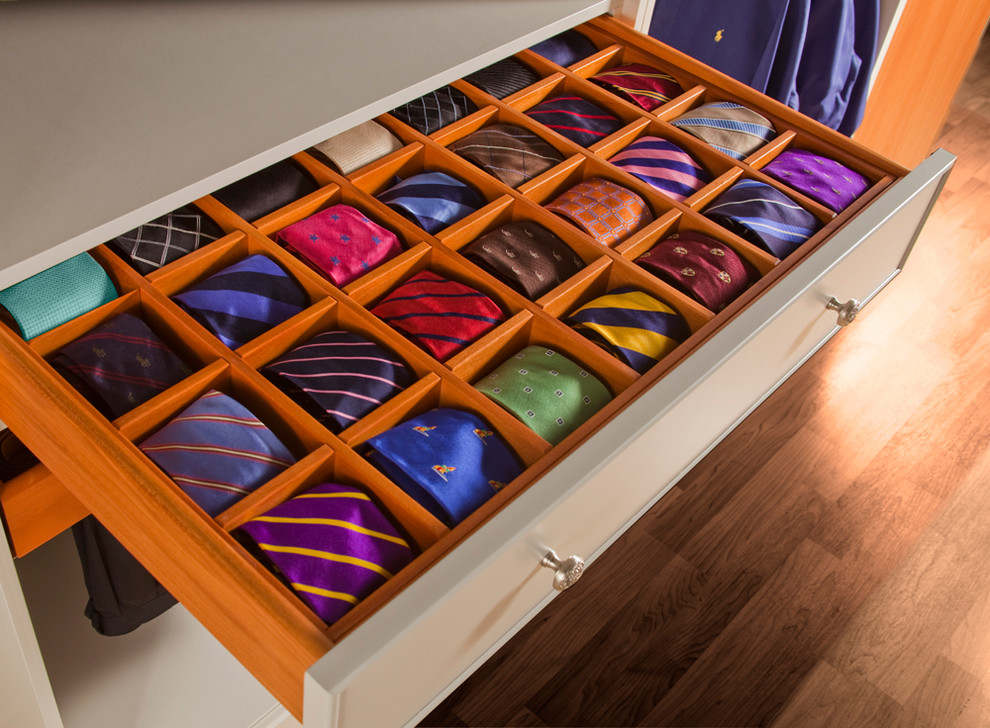 best way to store ties