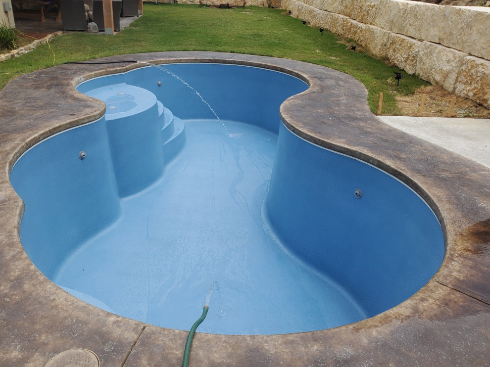 Pool - contemporary pool idea