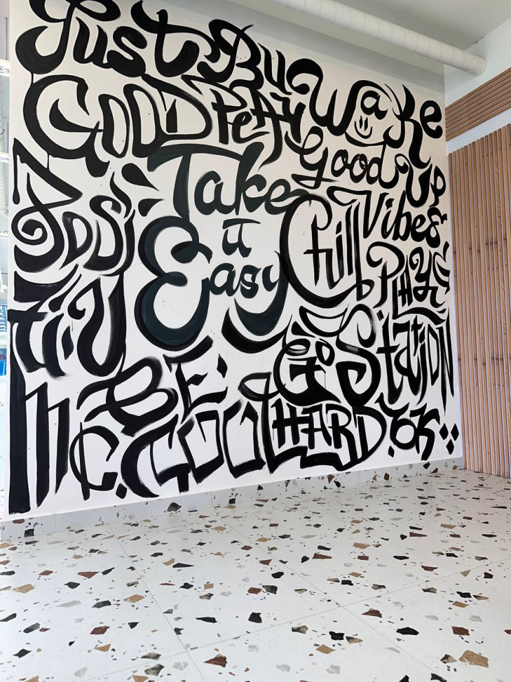 Ресторан "Мак Хаус" в высотках "Грозный Сити"