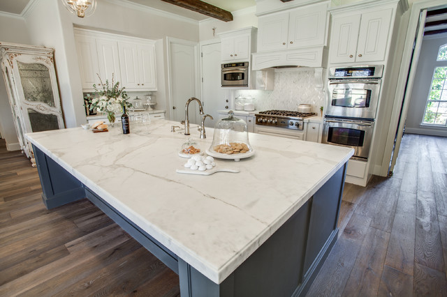 Calacatta gold marble kitchen