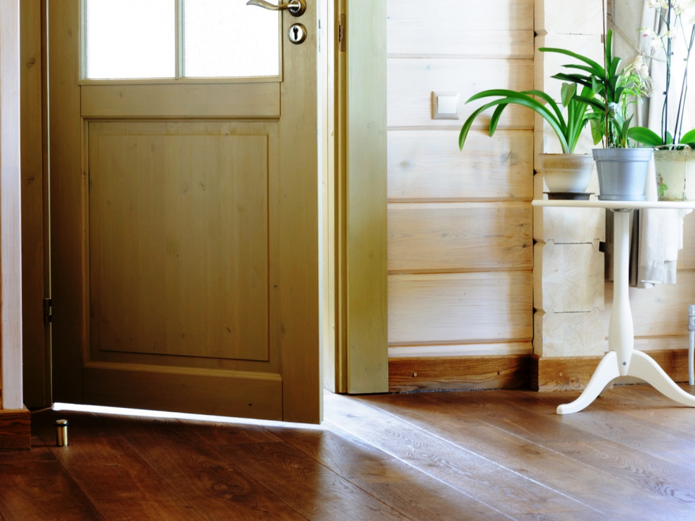 Паркетная доска из массива дуба Tantum Quercus в интерьере (загородный дом)