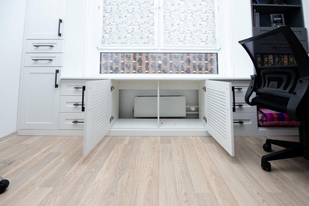 Меблировка подростковой комнаты в нейтральных цветах