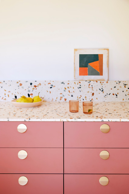 Plank Hardware: 2023 Trending Kitchens moderne-koekken
