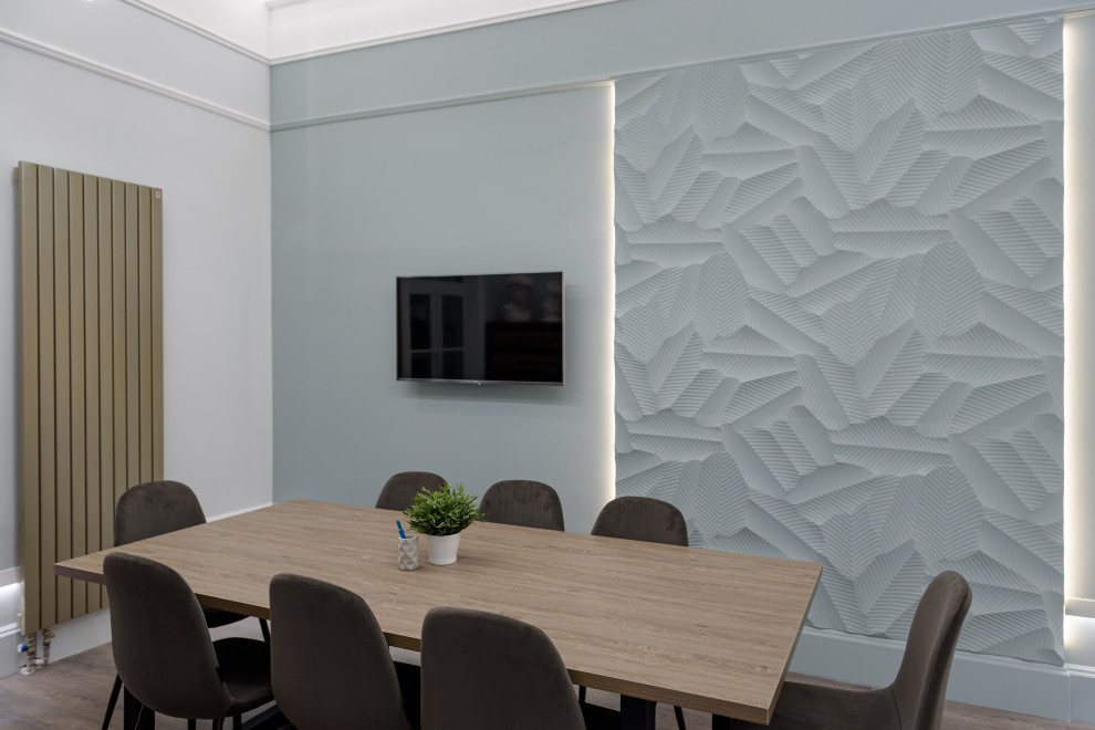 Шоу-рум гипсовой лепнины и светильников в Перми