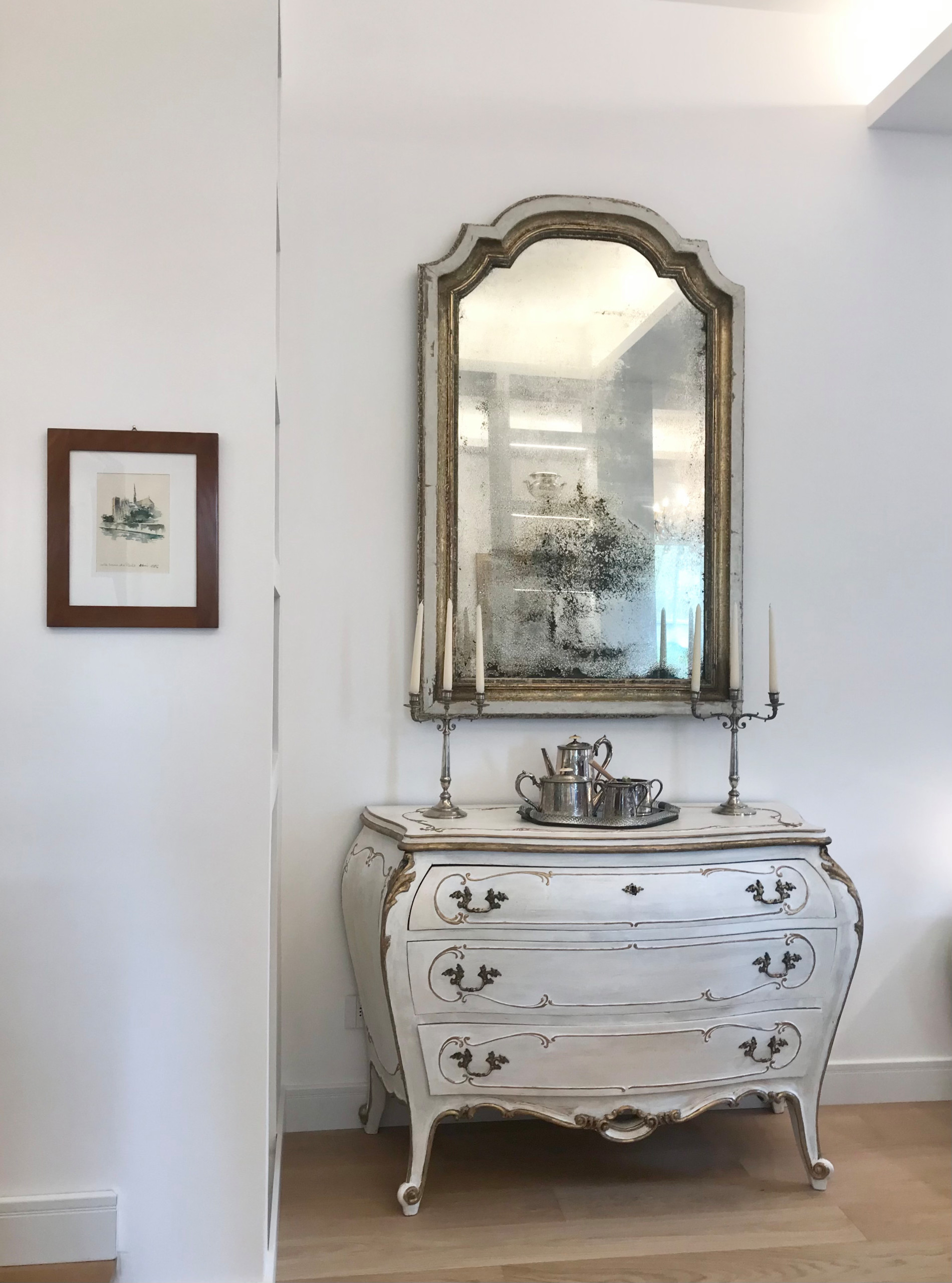 Villa su tre piani in zona Pisana