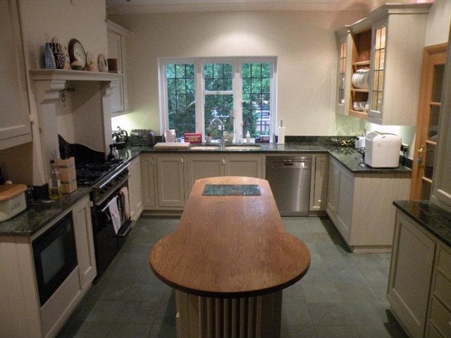 Kitchen Work Tops classique-chic-cuisine