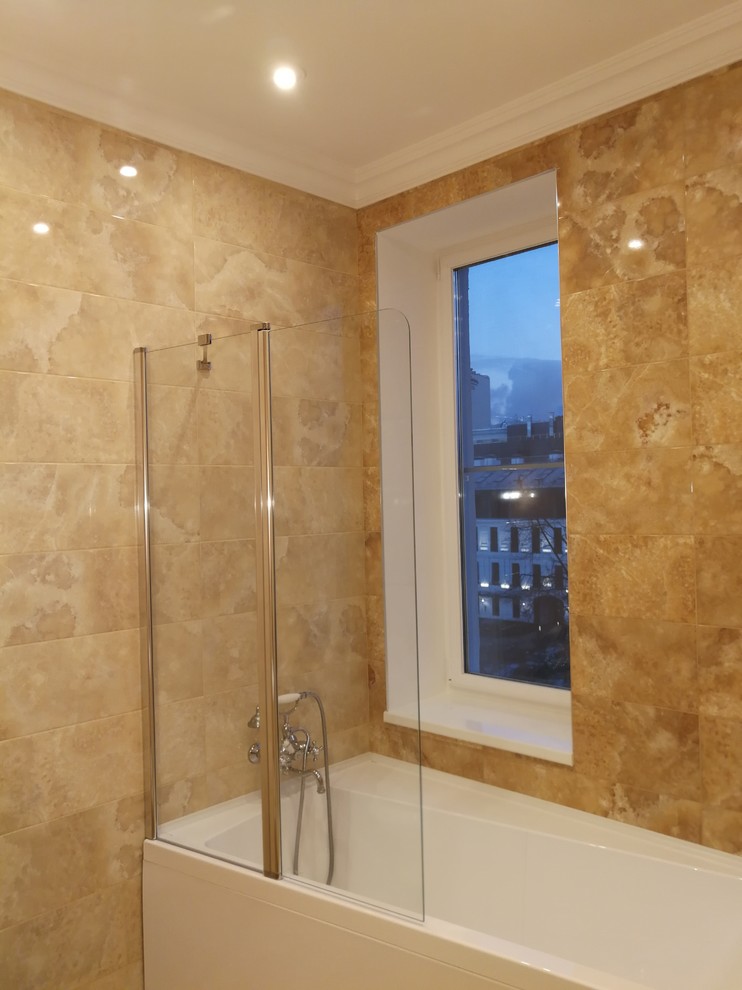 Классический интерьер в классическом доме.