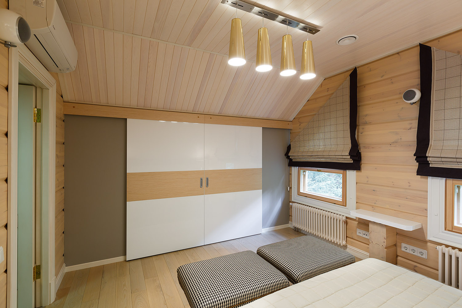 Загородный дом из клееного бруса компании Honka