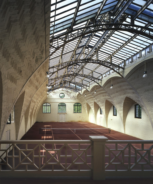 Astor Courts 
