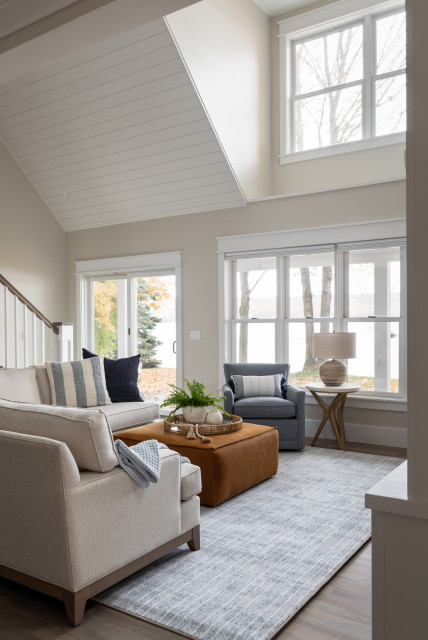 Tranquil Farmhouse klassisch-modern-wohnbereich