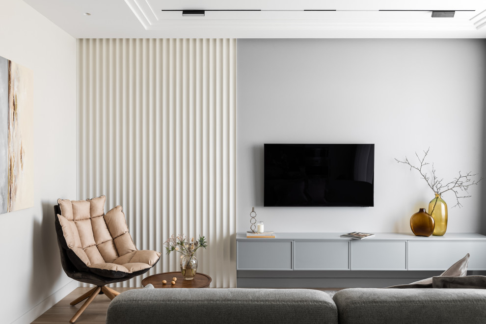 на стороне монохрома