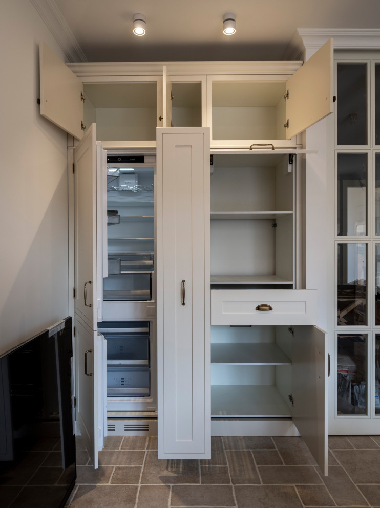 Элегантная кухня в неоклассическом стиле