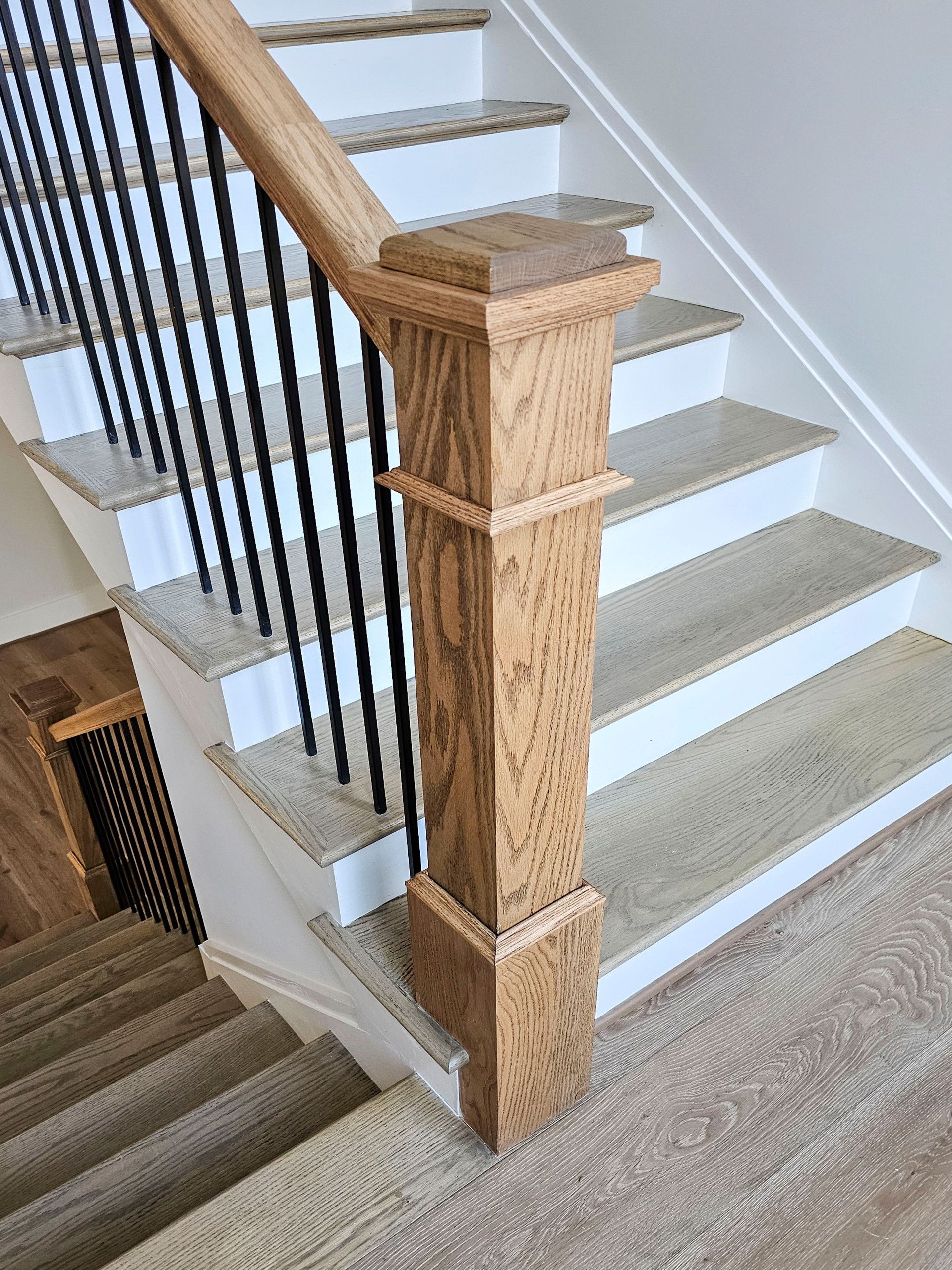 105_Modern and Bold U-Shaped Staircase, Vienna VA 22180