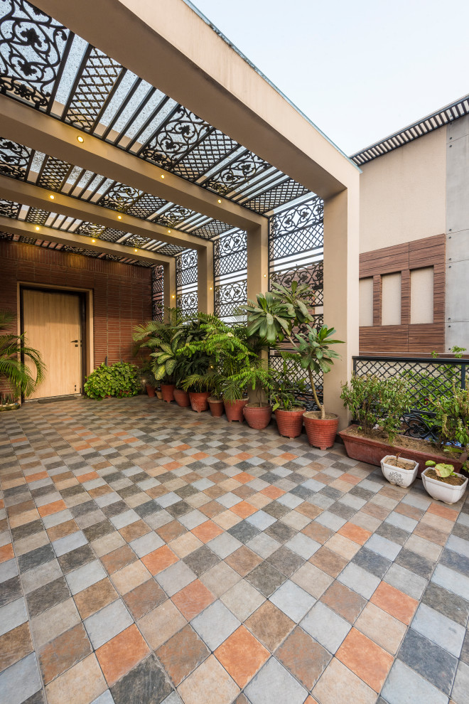 This is an example of a world-inspired house exterior in Delhi.