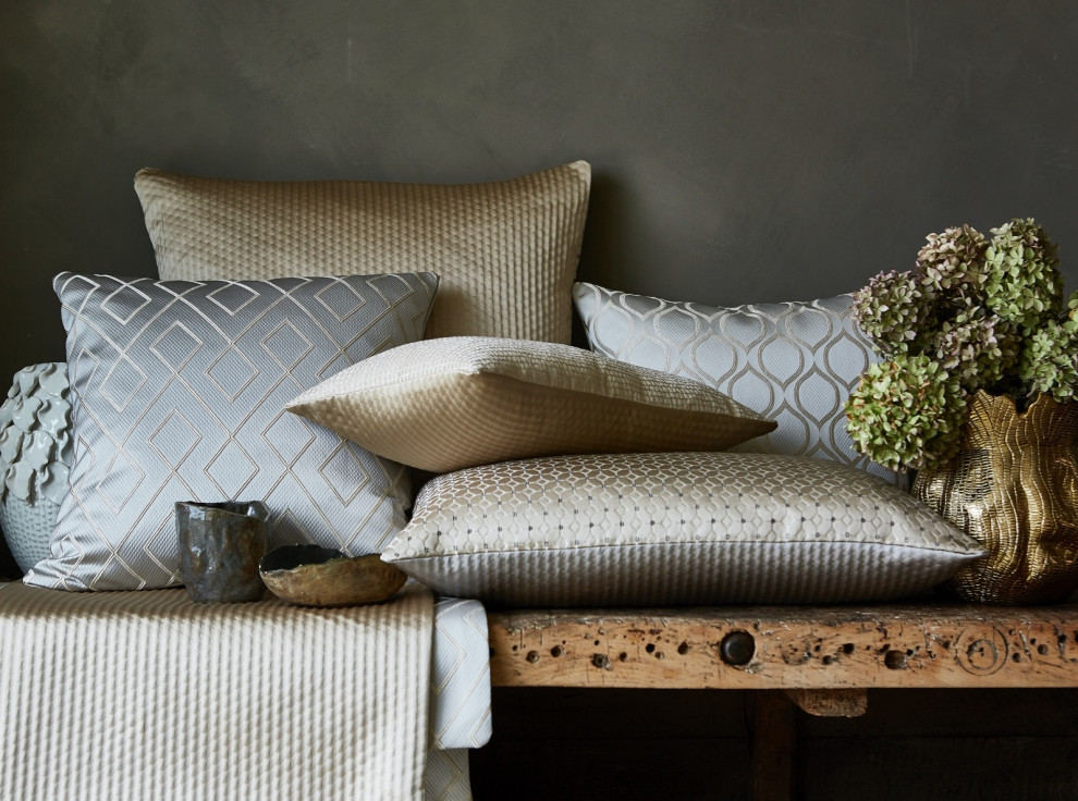 Наша подборка текстиля с геометрией