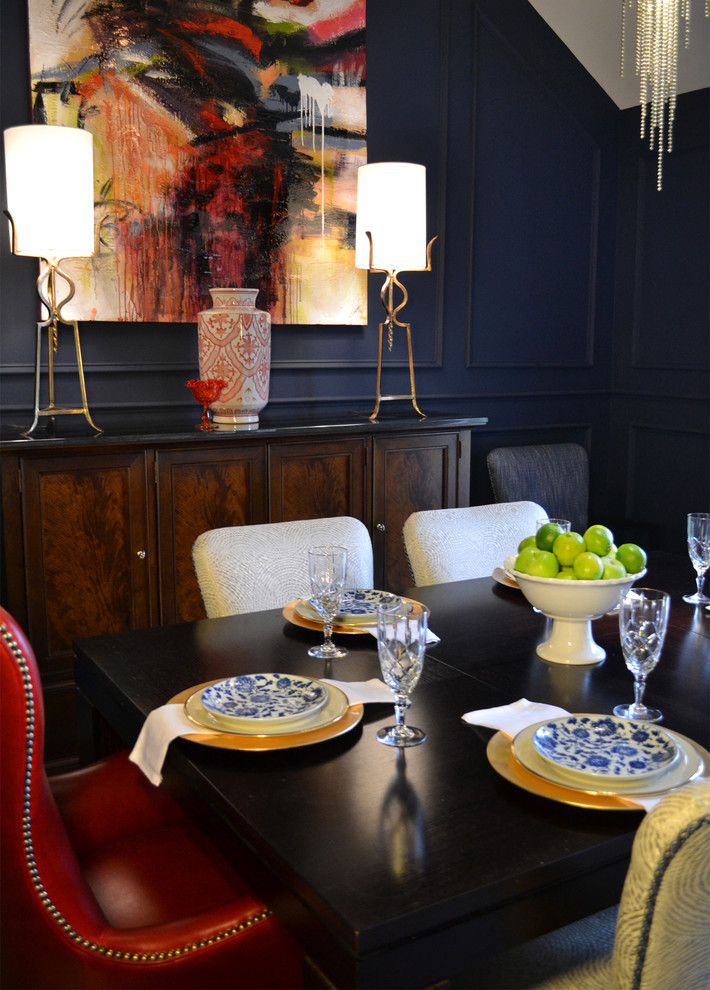 Dining room - transitional dining room idea in Cincinnati
