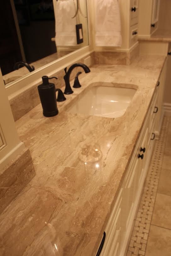 Home design - transitional home design idea
