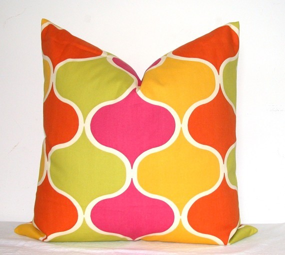 Pink/Orange Ogee Pillow Cover By kyoozi