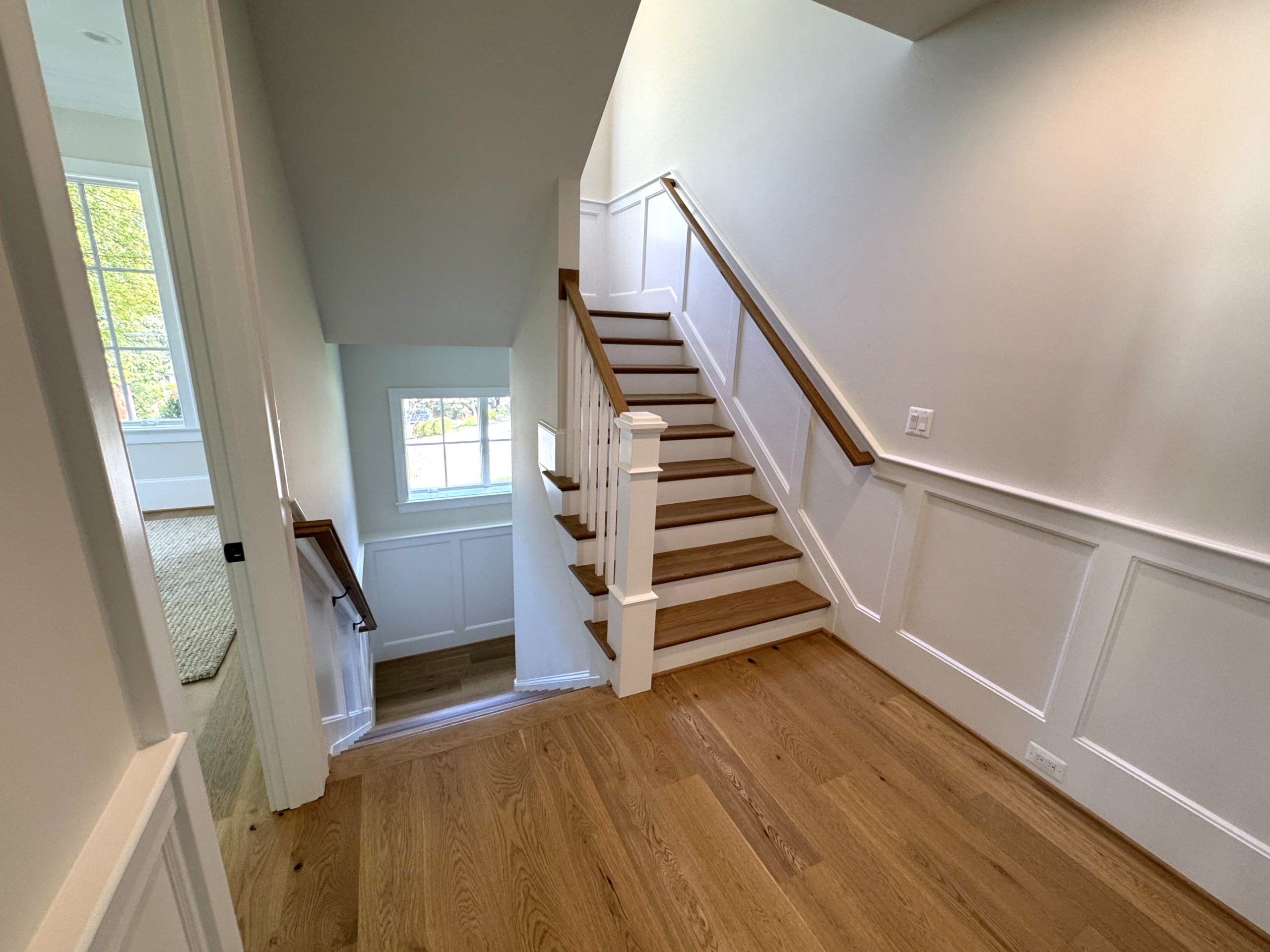 141_Timeless U Shaped Stair with Traditional Box Newels, Arlington, VA 22207