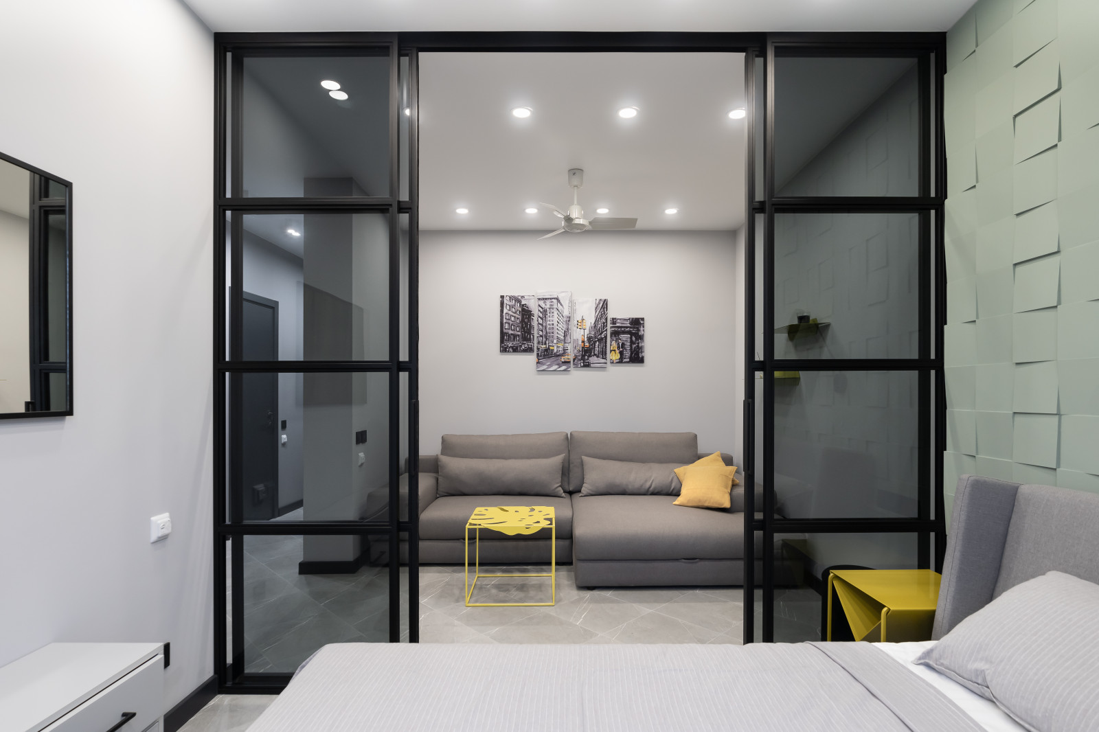 Квартира в цветах Pantone 2021