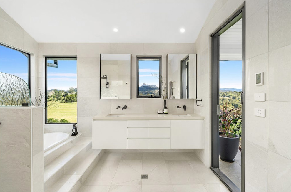 Ensuite Contemporary Bathroom Gold Coast Tweed by Tania J Coward ARCHITECT Houzz