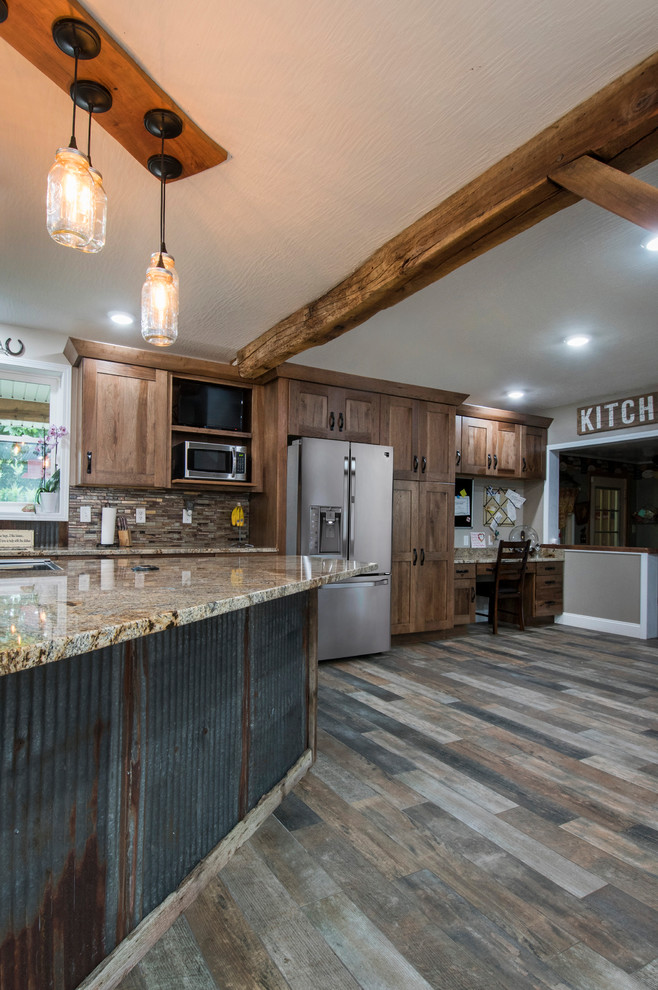 Transitional kitchen photo in Columbus