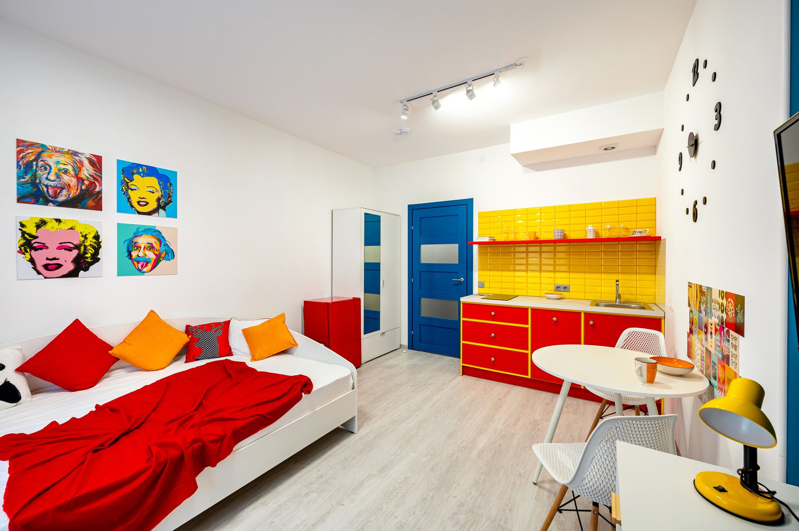 Апартаменты/студия в стиле POP арт