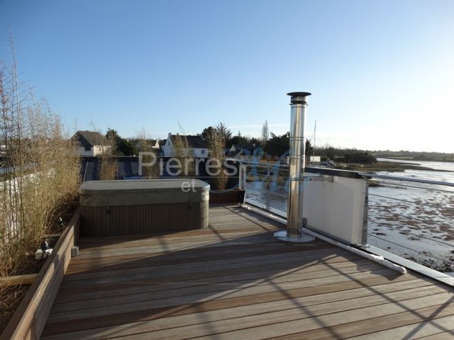 VENTE MAISON LES PIEDS DANS L'EAU GOLFE DU MORBIHAN costero-terraza-y-balcon