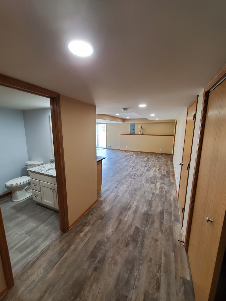 Finished basement with full bath