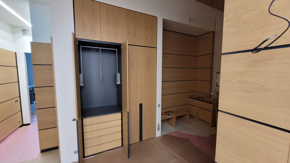 Панели и мебель. Отделка квартиры на Тореза.