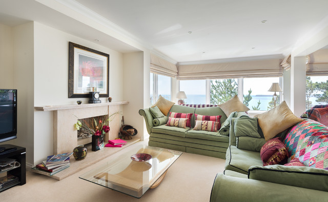 Marine South traditional-living-room