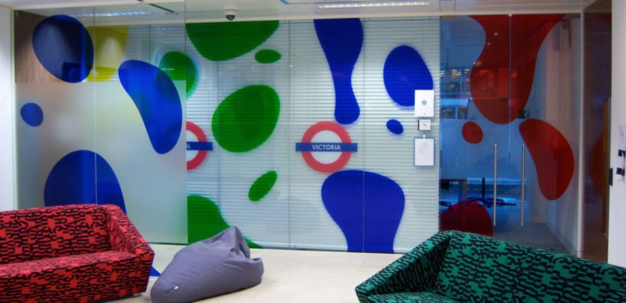 Декорирование стекла пленками