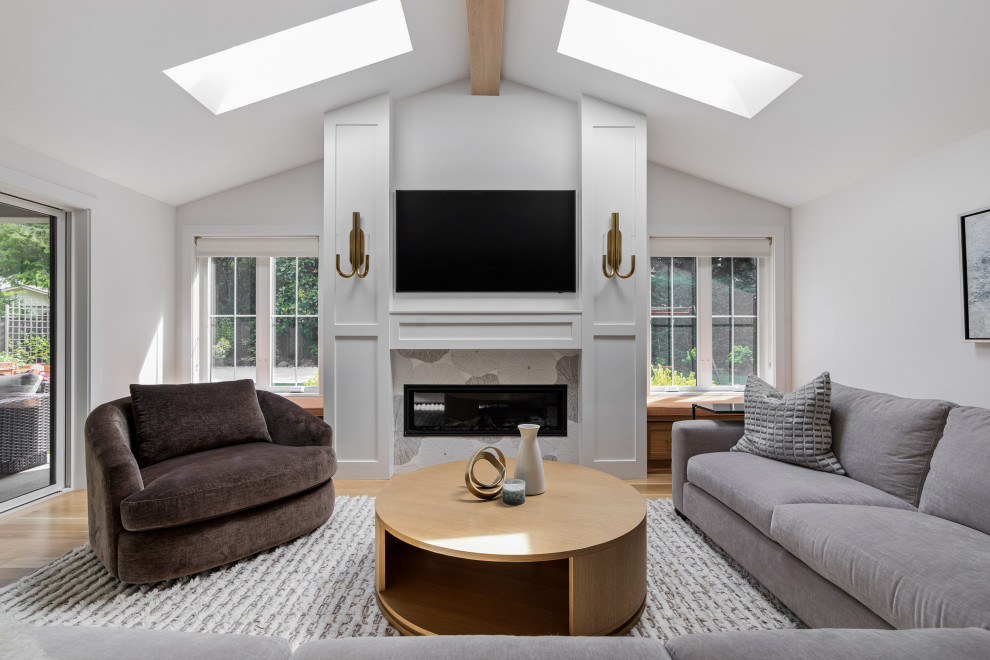 Sitting Room with Skylights and Fireplace