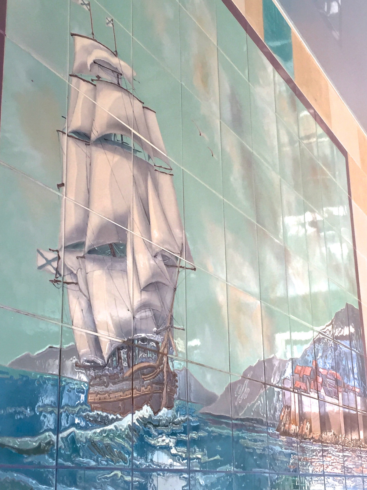 Панно для бассейна "Парусник"