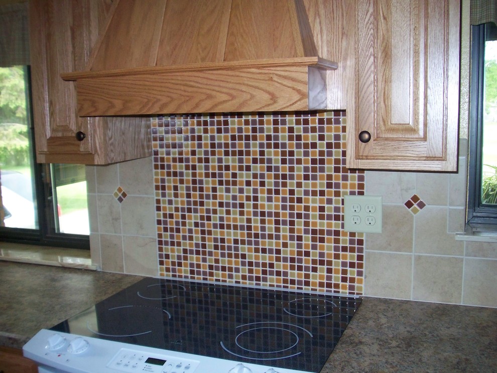 Inspiration for a mid-sized transitional bathroom remodel with raised-panel cabinets, medium tone wood cabinets, quartz countertops, beige backsplash, ceramic backsplash, white appliances and beige countertops