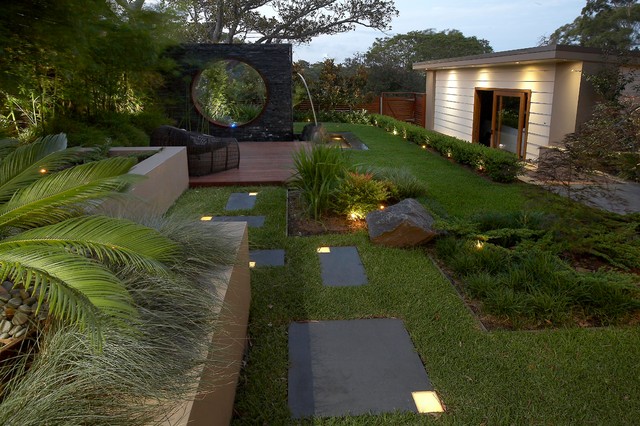 Eastern Influence contemporary-garden