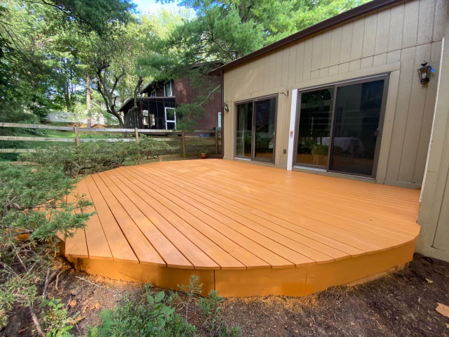 Decks | Wood & Composite Decks contemporary-deck