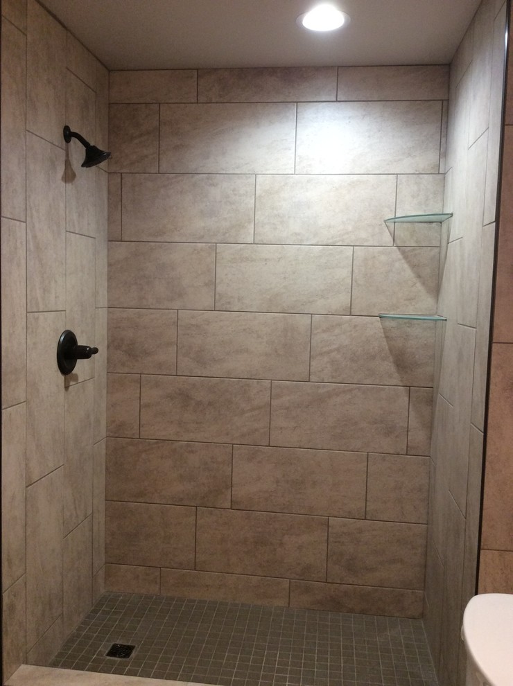 Bathroom - transitional bathroom idea