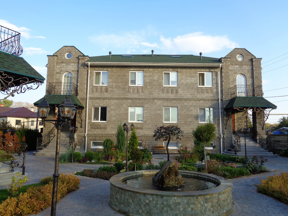 Оформление лестницы и потолка