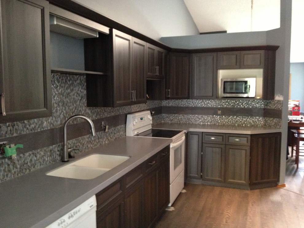 Transitional kitchen photo in Calgary