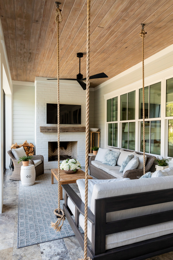 Beach style patio photo in Jacksonville