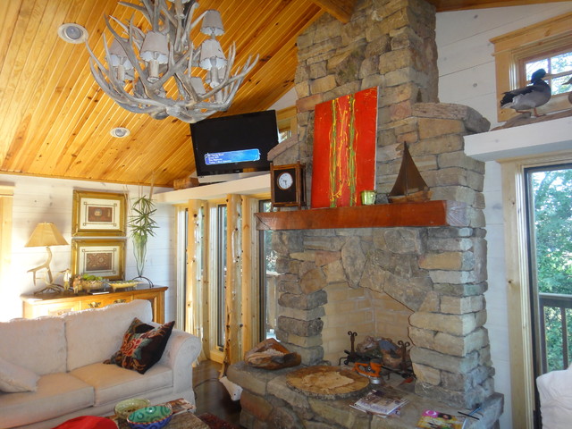 Rustic Lake House rustik-vardagsrum
