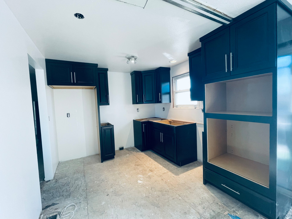 Kitchen Cabinet Installs