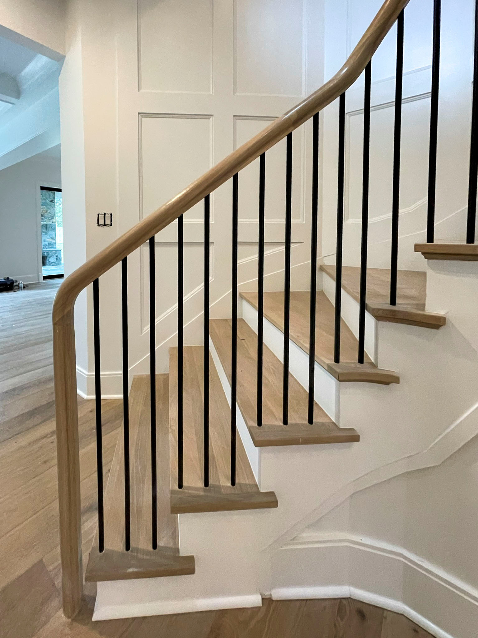 100_Hexagonal Floating-Staircase, Bethesda MD 20817