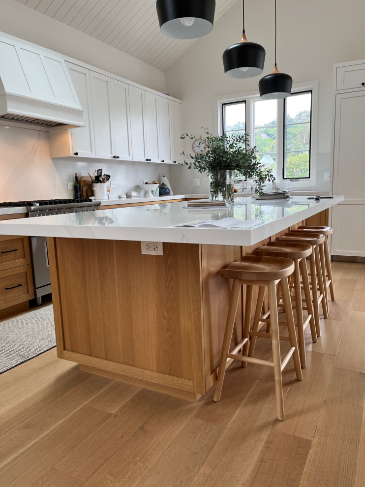 Shaker Paint and Rift White Oak Full Overlay