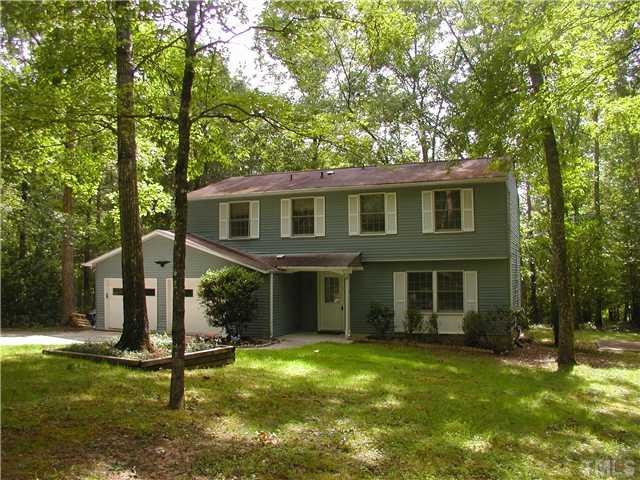 Exterior help ... stay true to 80s colonial 'design' or get creative