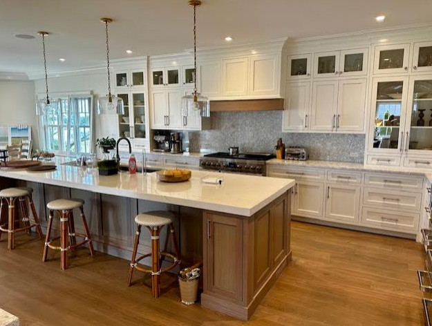 The Art of Flow: A Contemporary Waterfall Kitchen