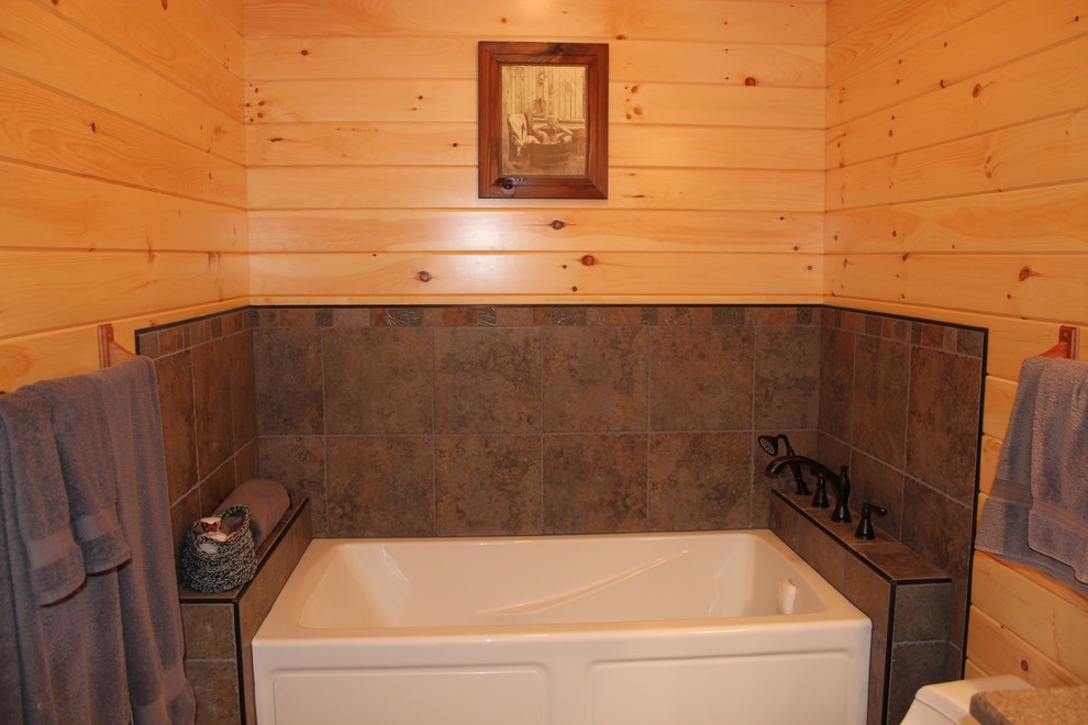 Bathroom - rustic bathroom idea