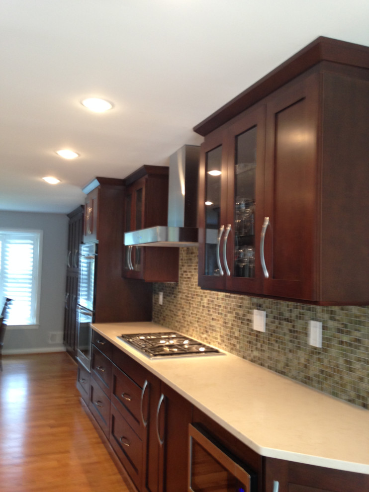 Transitional kitchen photo in DC Metro